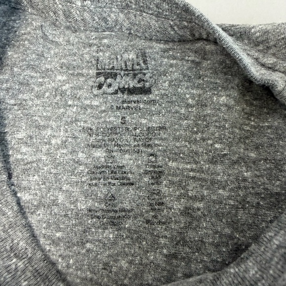 Marvel Wolverine Graphic T-Shirt Size Small Distressed Comic Shirt - Picture 5 of 5